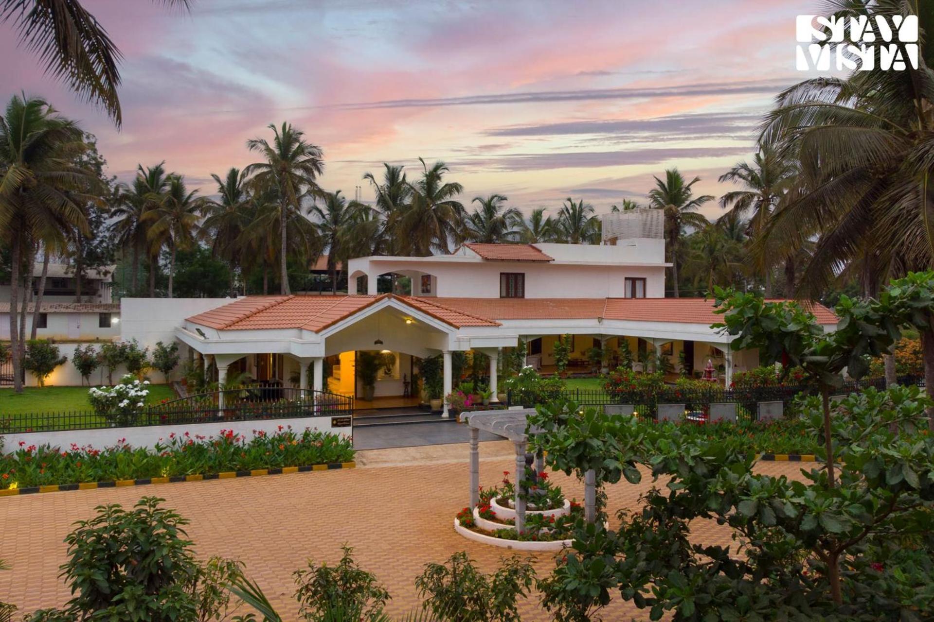 Stayvista At Silver Oak Farm - Breakfast Included بنغالور المظهر الخارجي الصورة